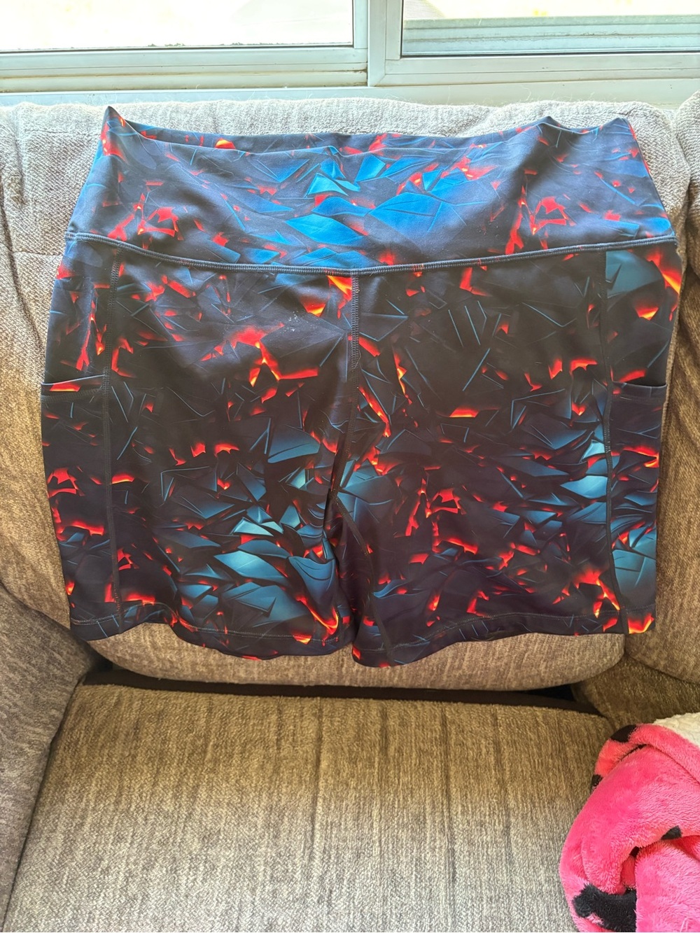 Constantly Varied Gear XXL 7’ Shorts The Floor is lava